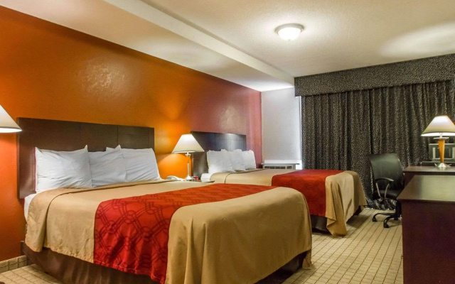 photo 4 of Econo Lodge Inn & Suites Old Saybrook Westbrook