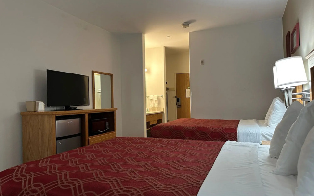 photo 4 of Econo Lodge Inn & Suites