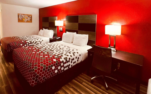 photo 5 of Econo Lodge Inn & Suites