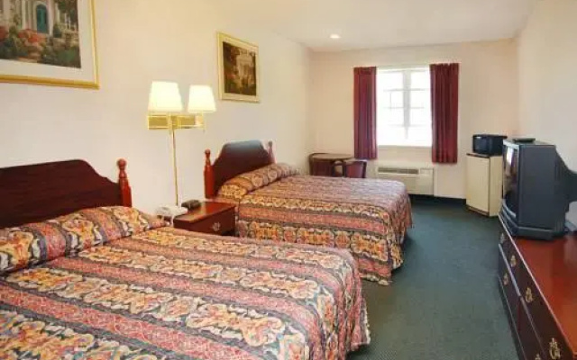 photo 5 of Capital Inn & Suites (Formerly Econo Lodge Inn & Suites Downtown)