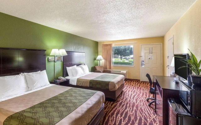 photo 5 of Econo Lodge Inn & Suites San Antonio near Frost Bank Center