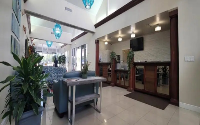photo 2 of Fort Lauderdale Grand Hotel