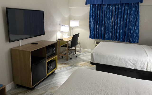 photo 5 of Days Inn by Wyndham Jersey City / NYC Area