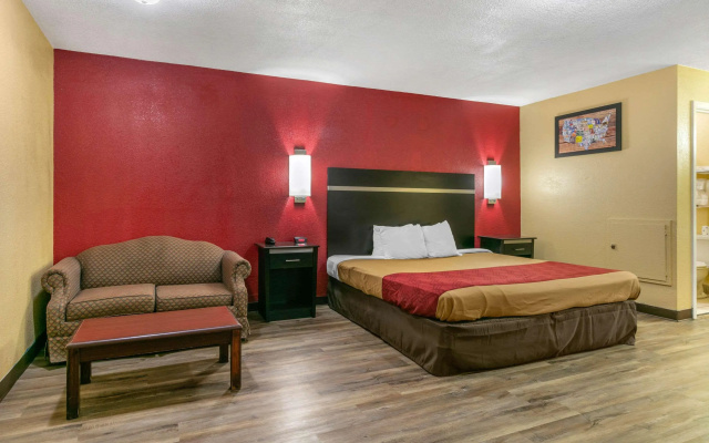 photo 4 of Econo Lodge Jonesboro