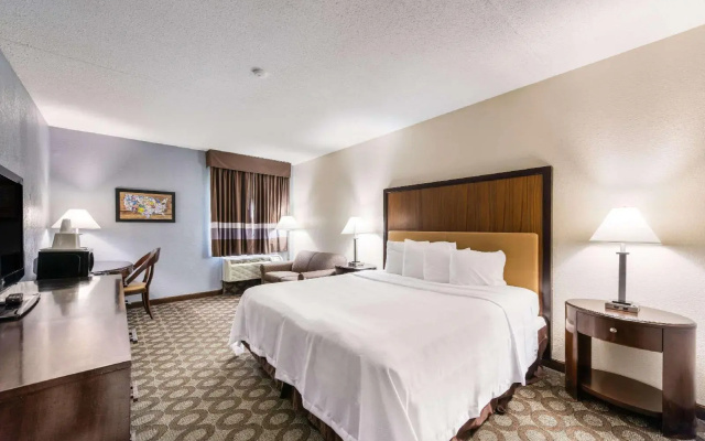 photo 3 of Econo Lodge