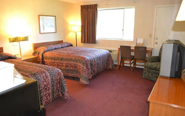 photo 5 of Latham Inn