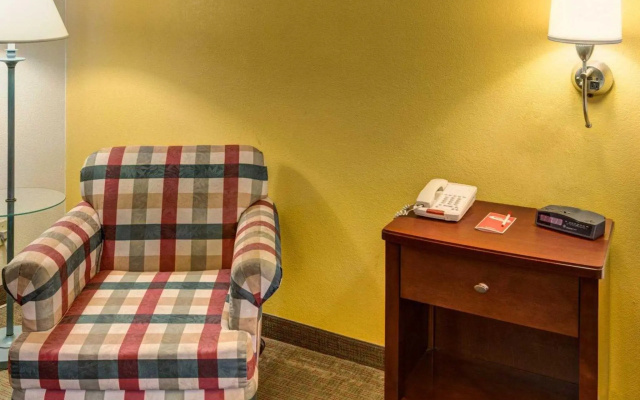 photo 3 of Americas Best Value Inn Laurel