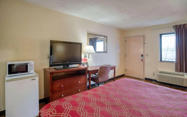 photo 5 of Americas Best Value Inn Laurel