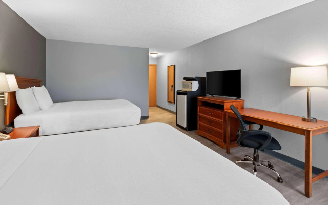 photo 3 of Baymont by Wyndham Lebanon IN