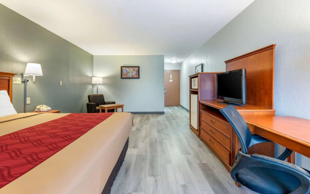 photo 4 of Baymont by Wyndham Lebanon IN