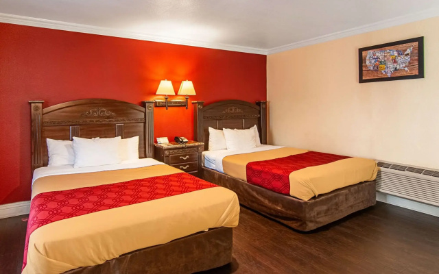 photo 5 of Econo Lodge Long Beach I-405