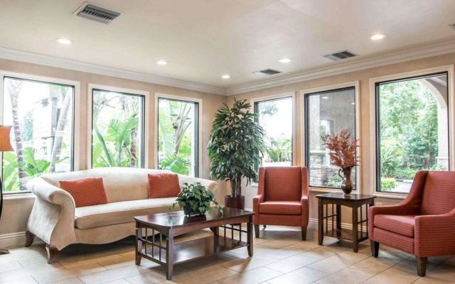 photo 2 of Quality Inn & Suites Anaheim Maingate