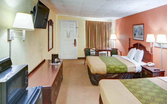 photo 5 of Econo Lodge Marshall