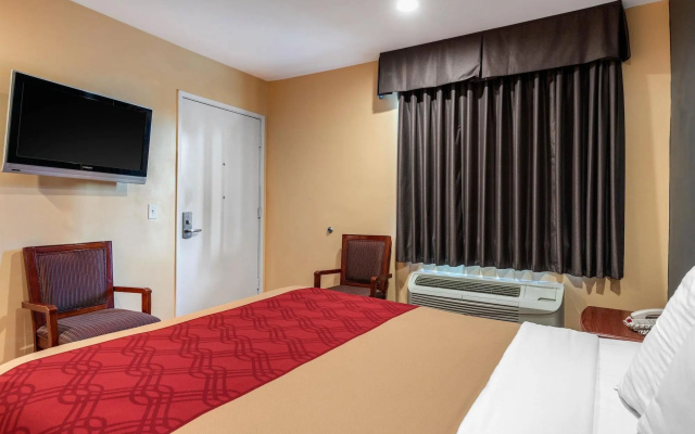 photo 5 of Rodeway Inn Carson - Los Angeles South