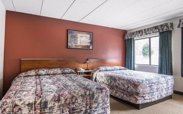 photo 5 of Econo Lodge