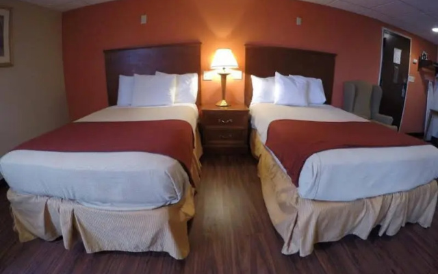 photo 5 of Econo Lodge Newark International Airport