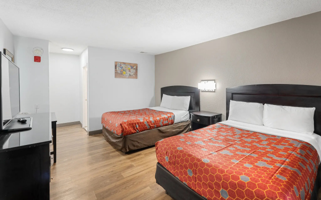 photo 5 of Red Carpet Inn Philadelphia Airport