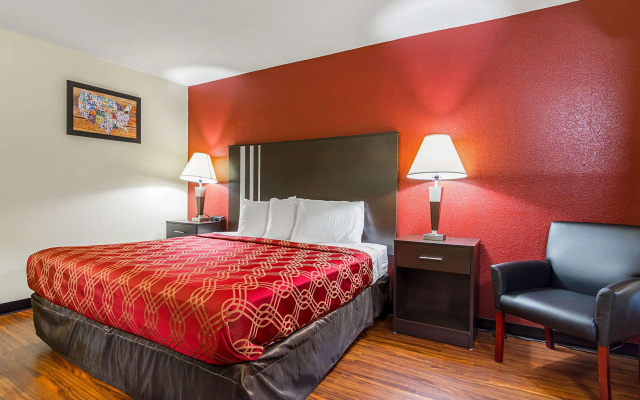 photo 3 of Econo Lodge Research Triangle Park
