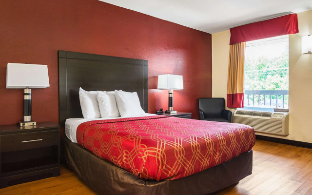 photo 4 of Econo Lodge Research Triangle Park