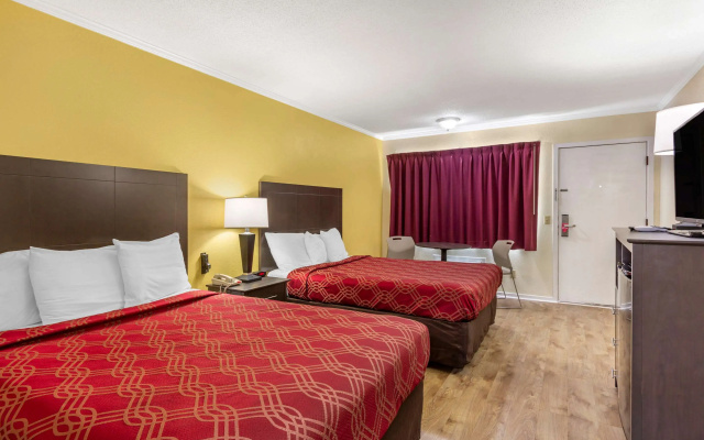 photo 4 of Econo Lodge St. George