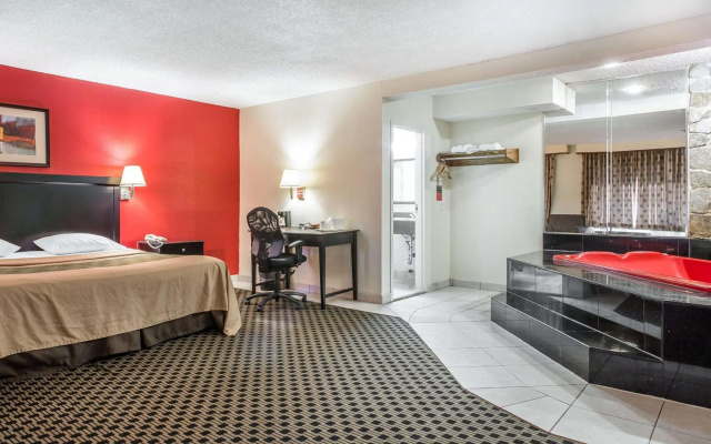 photo 5 of Econo Lodge West Haven