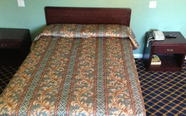 photo 5 of Economy Inn