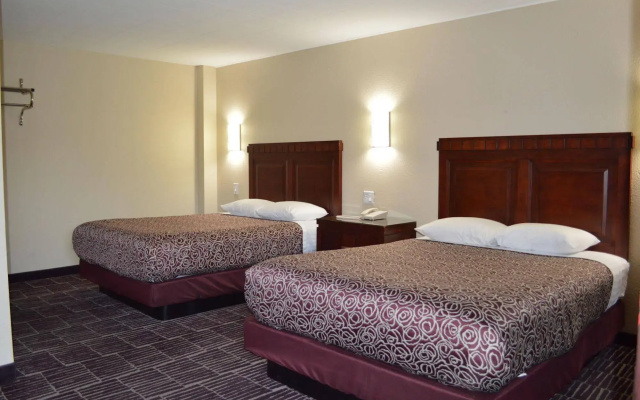 photo 2 of Economy INN
