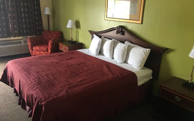 photo 3 of Economy Inn