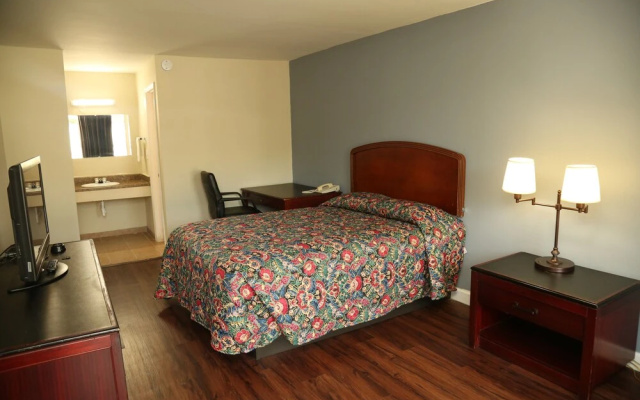 photo 5 of Economy Inn Hotel