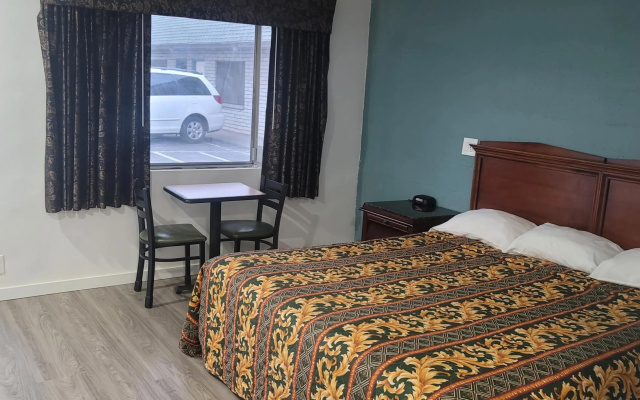 photo 3 of Economy Inn Corning