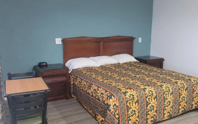 photo 5 of Economy Inn Corning