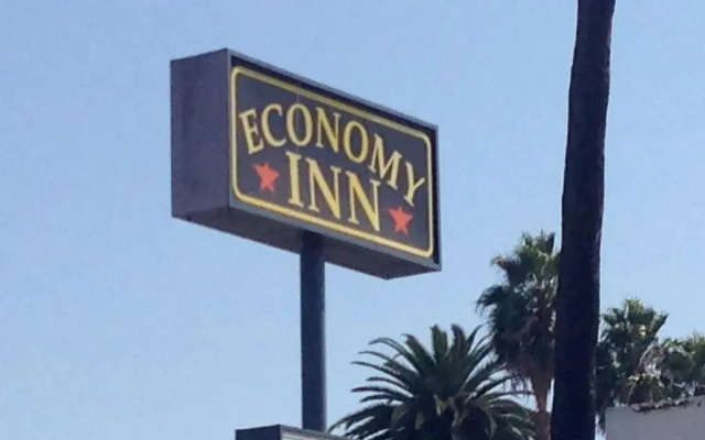 photo 5 of Economy Inn Hollywood