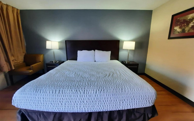 photo 4 of Americas Best Value Inn Moline