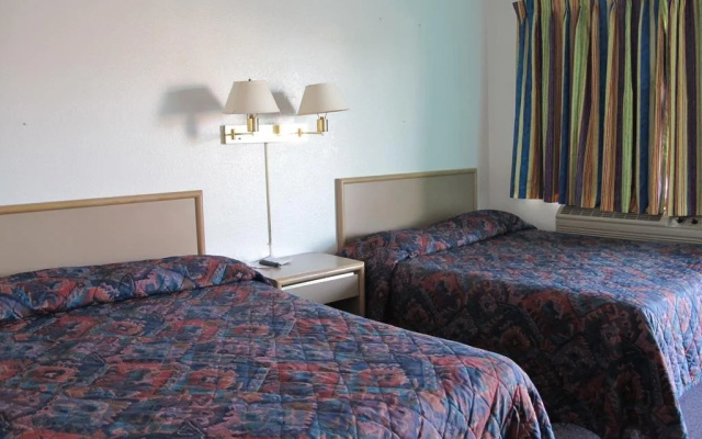 photo 3 of Economy Inn Motel