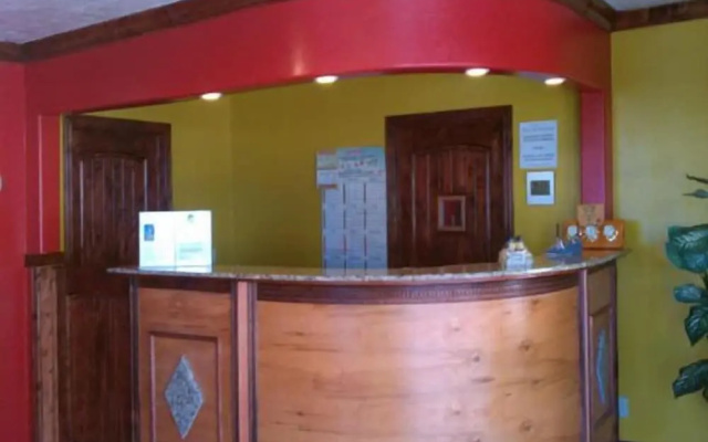 photo 2 of Economy Inn & Suites
