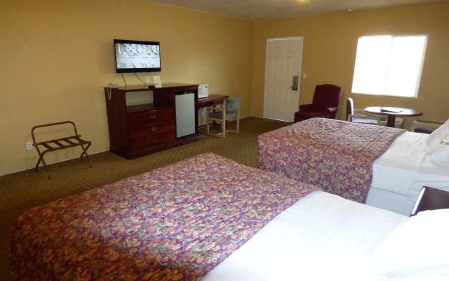 photo 4 of Economy Inn & Suites