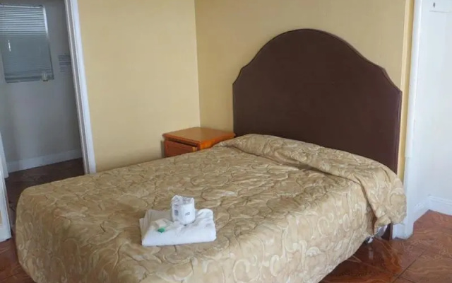 photo 3 of Economy Motel