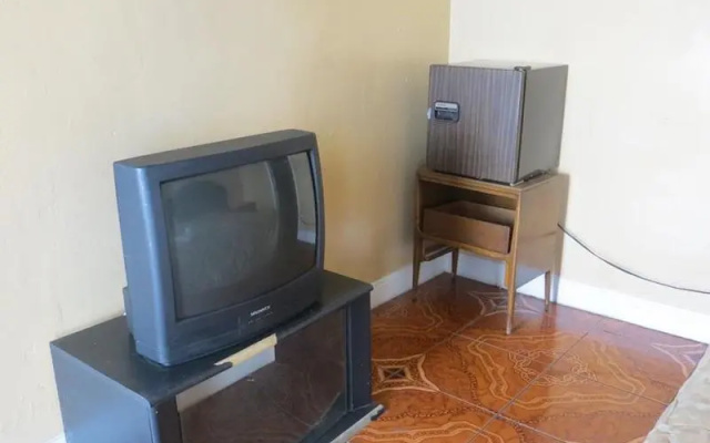 photo 4 of Economy Motel