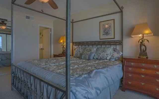 photo 5 of Edgewater 42 by Meyer Vacation Rentals