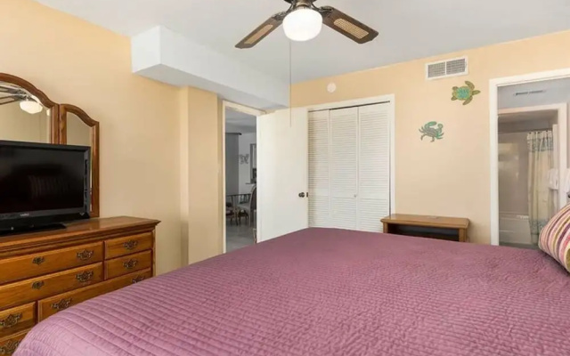 photo 5 of Edgewater 44 by Meyer Vacation Rentals