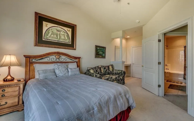 photo 2 of Edgewater - 846 by RedAwning