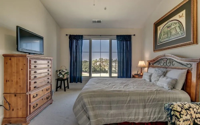 photo 5 of Edgewater - 846 by RedAwning