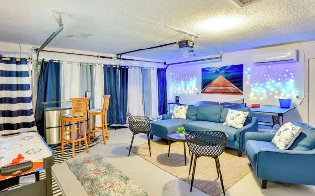 photo 4 of Edgewater Vacation Home w/ Game Room & Pool Access