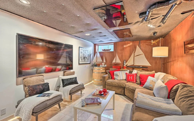 photo 4 of Edmonds Apartment With Private Wine Cellar!