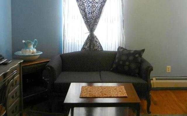 photo 2 of Efuru Guest House
