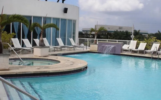 photo 4 of Euro Suites Hotel Miami Doral
