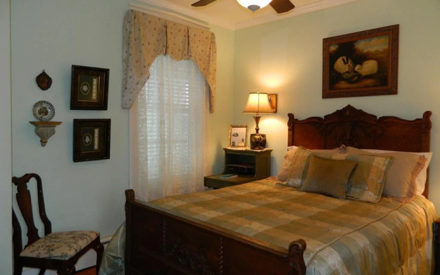 photo 5 of E J Bowman House Bed & Breakfast