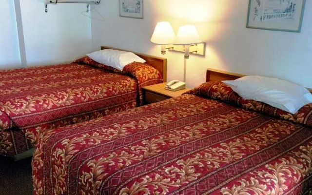 photo 3 of El Dorado Motel