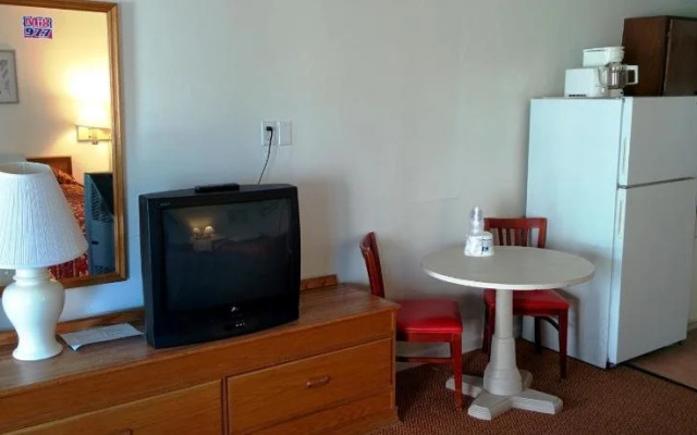 photo 4 of El Dorado Motel