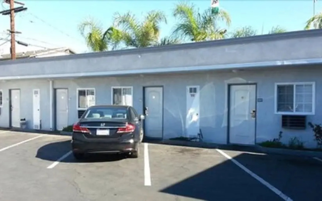 photo 5 of El Grande Motel